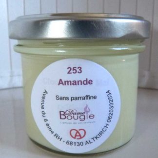 pot-ferme-amande-dame-bougie
